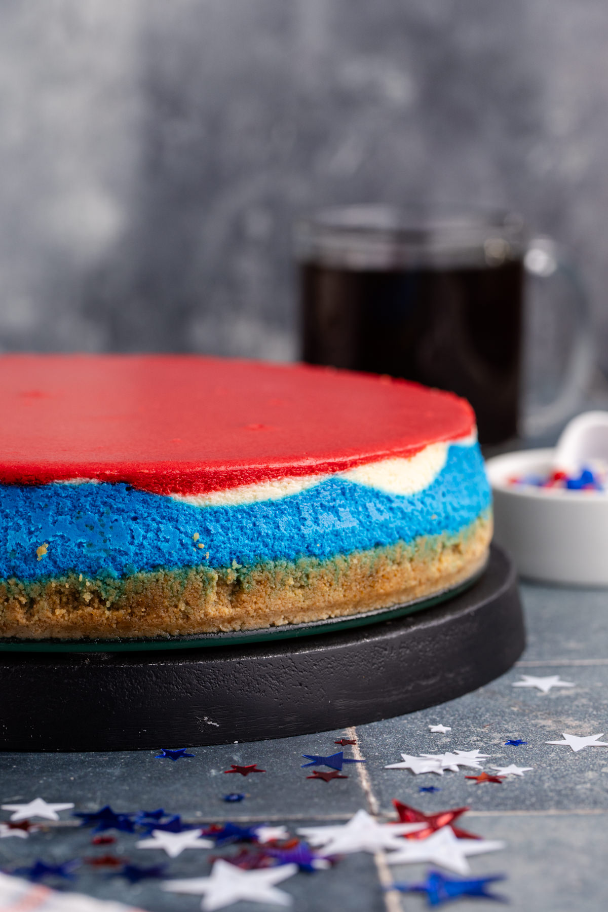 Cheesecake cooling before putting in the fridge.