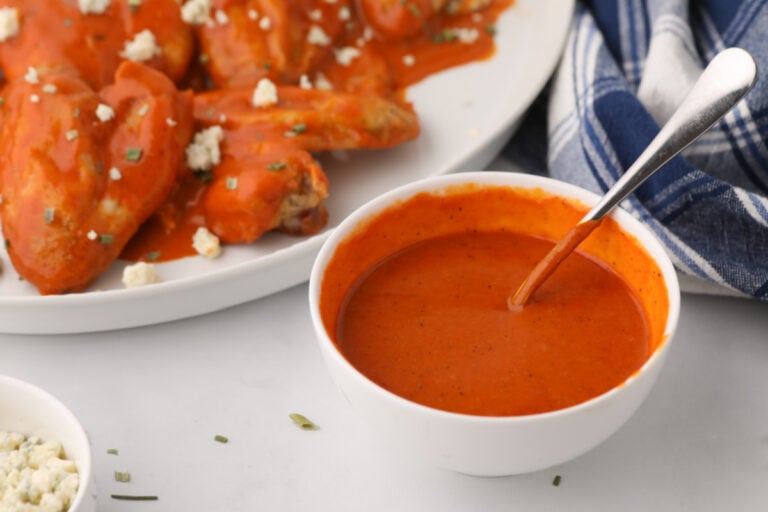 Buffalo Wild Wings Spicy Garlic Sauce - Kitchen Divas