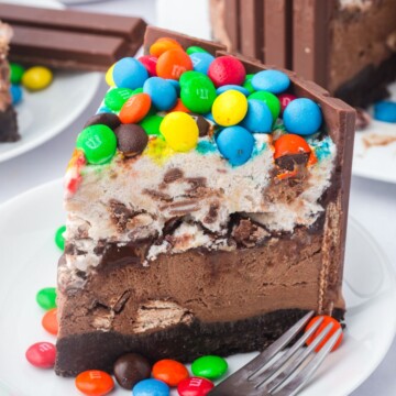 A slice of kit kat ice cream cake.