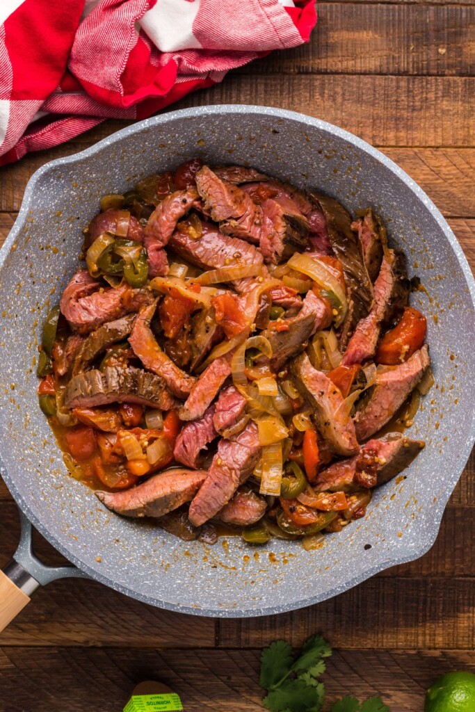 Steack Ranchero Easy Steak Ranchero with Smoky Chipotle Sauce - Kitchen Divas
