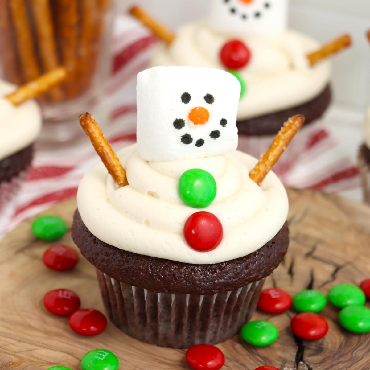 Snowman Cupcake Cakes