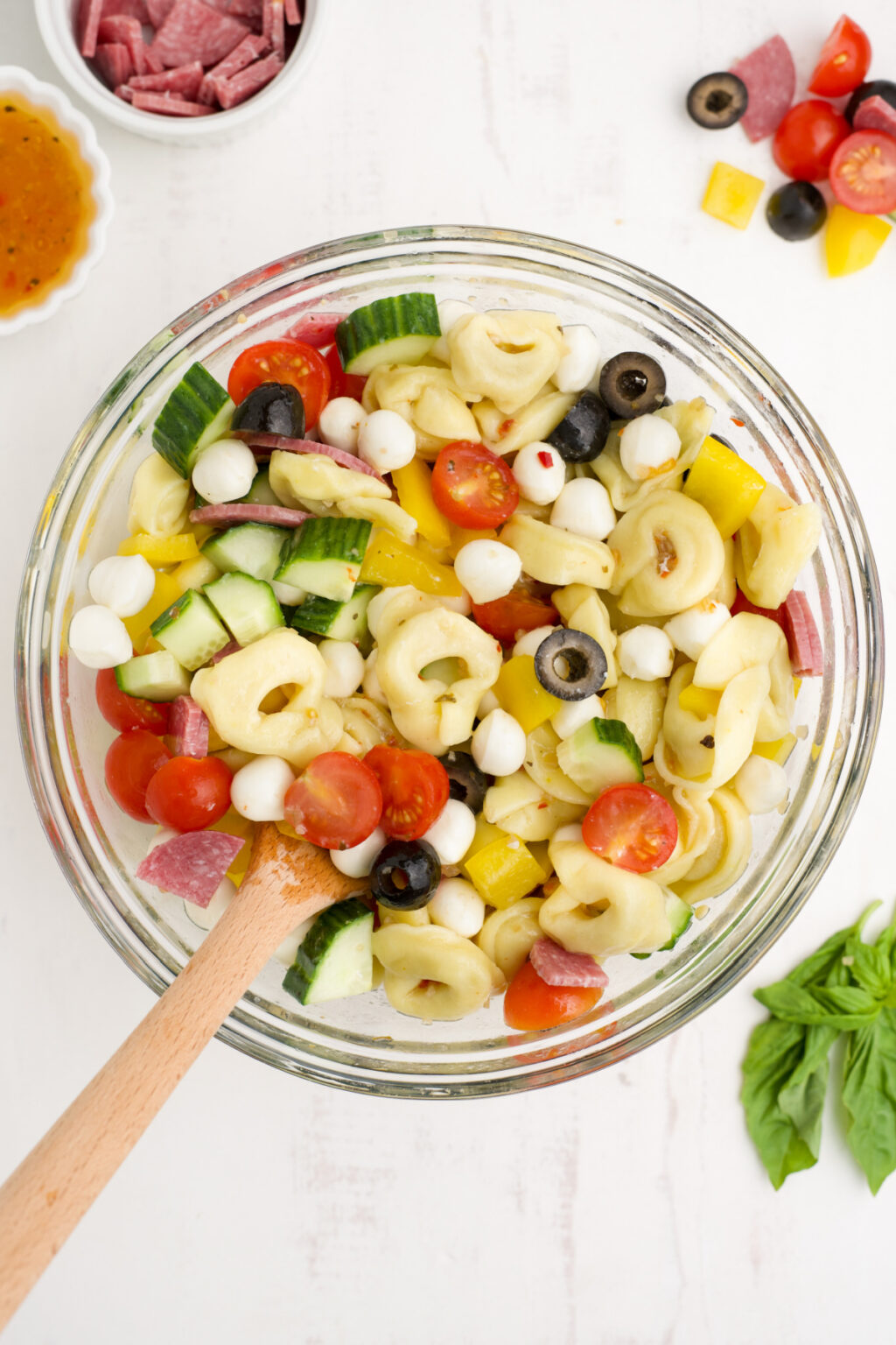 Mediterranean Tortellini Caprese Salad (Costco Copycat) Kitchen Divas