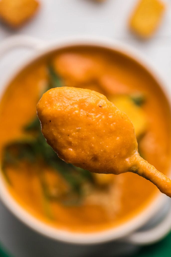 Roasted Vegetable Soup: A Flavorful and Nutritious Delight - Kitchen Divas