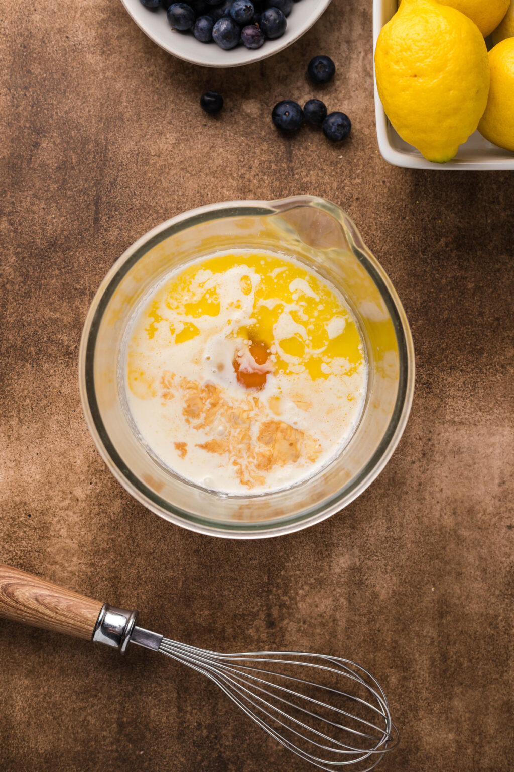Canned Cinnamon Rolls with Heavy Cream and Blueberries Kitchen Divas
