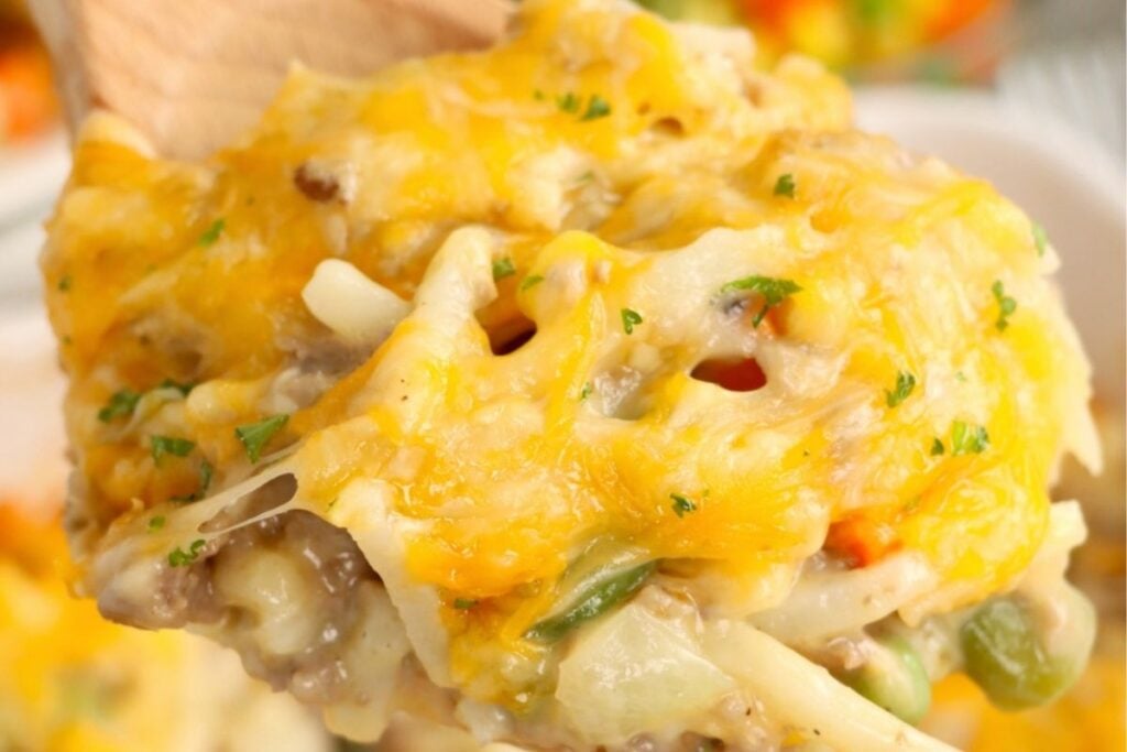 31 Hearty Casserole Recipes for Large Family Dinners - Kitchen Divas