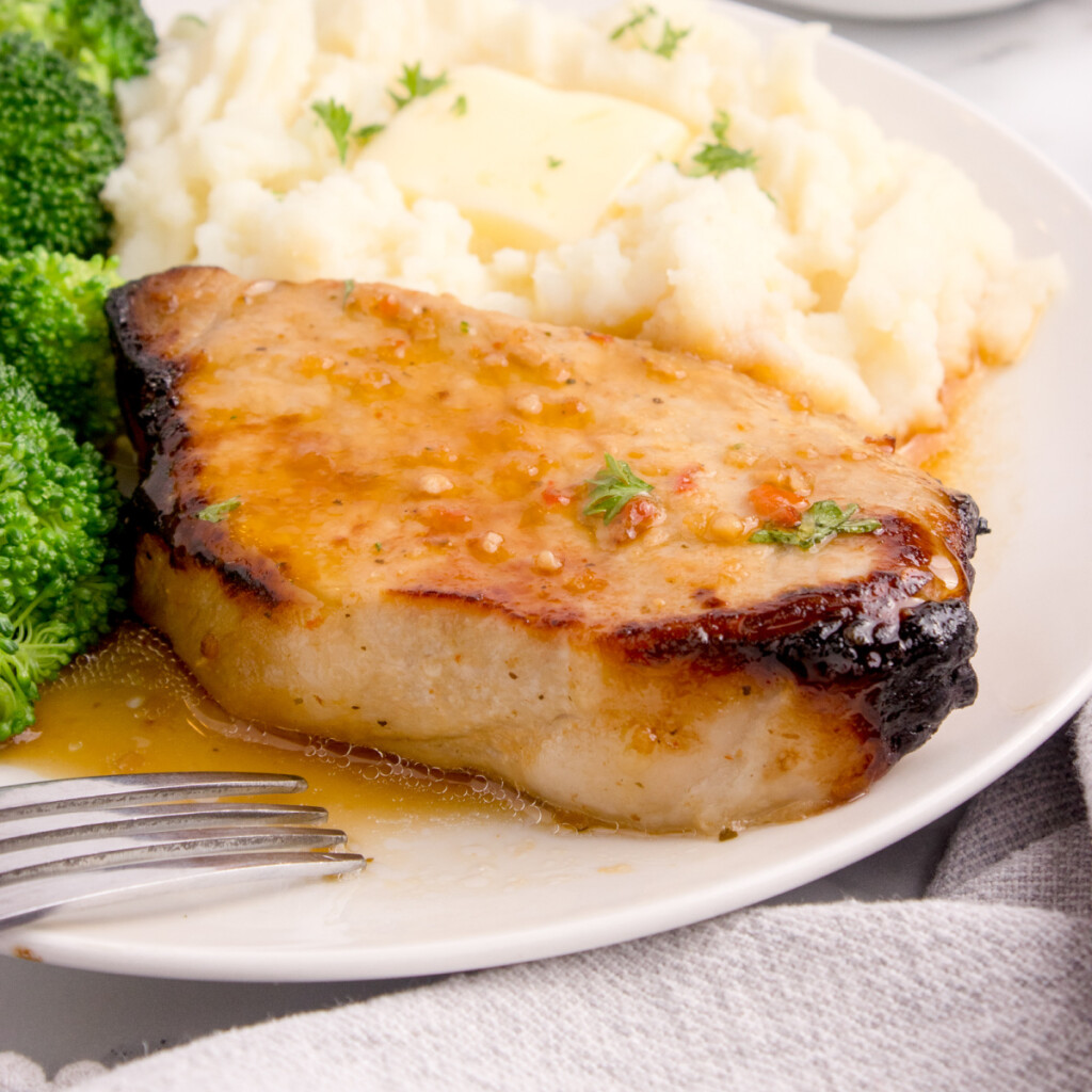 Broiled Pork Chops Recipe - Kitchen Divas
