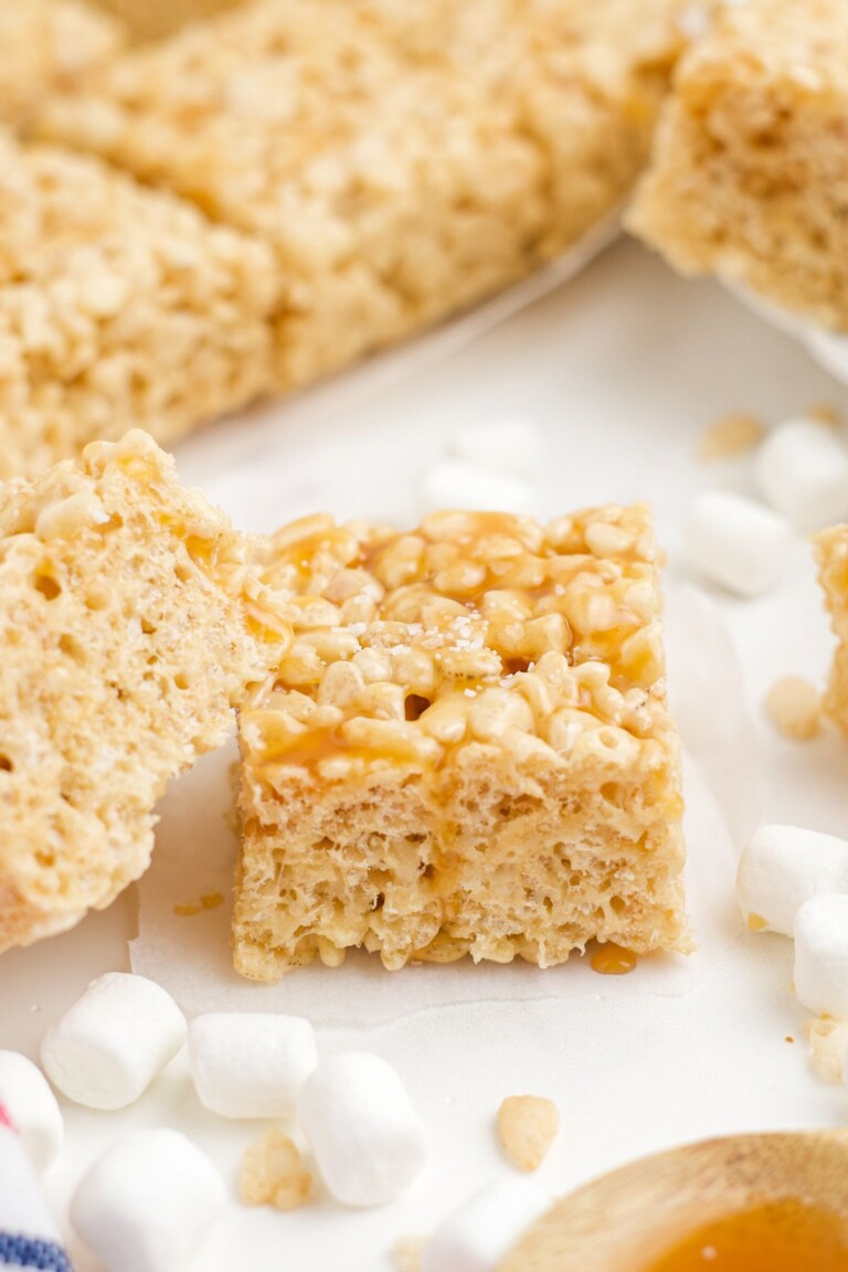 Salted Caramel Rice Krispie Treats - Kitchen Divas