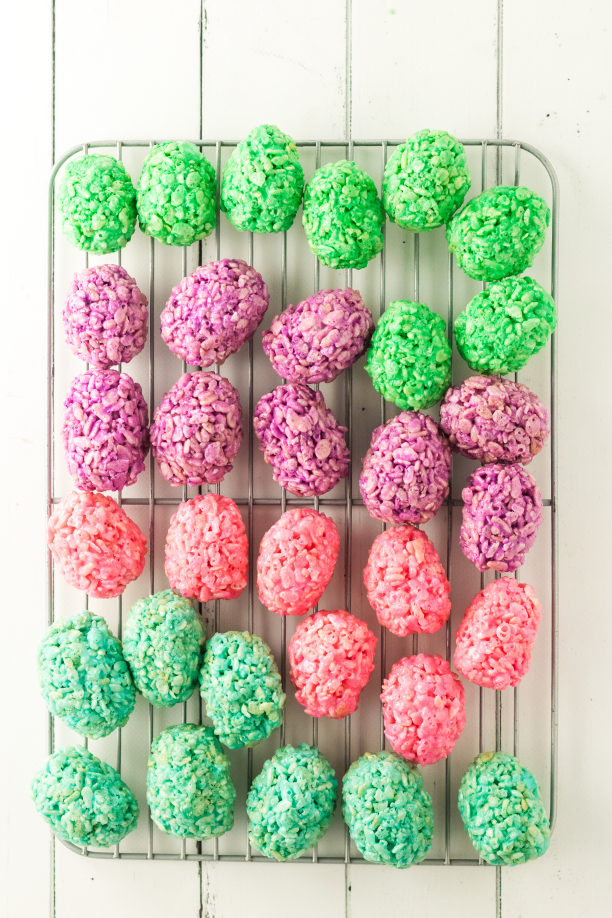 All formed eggs on a etal rack cooling.