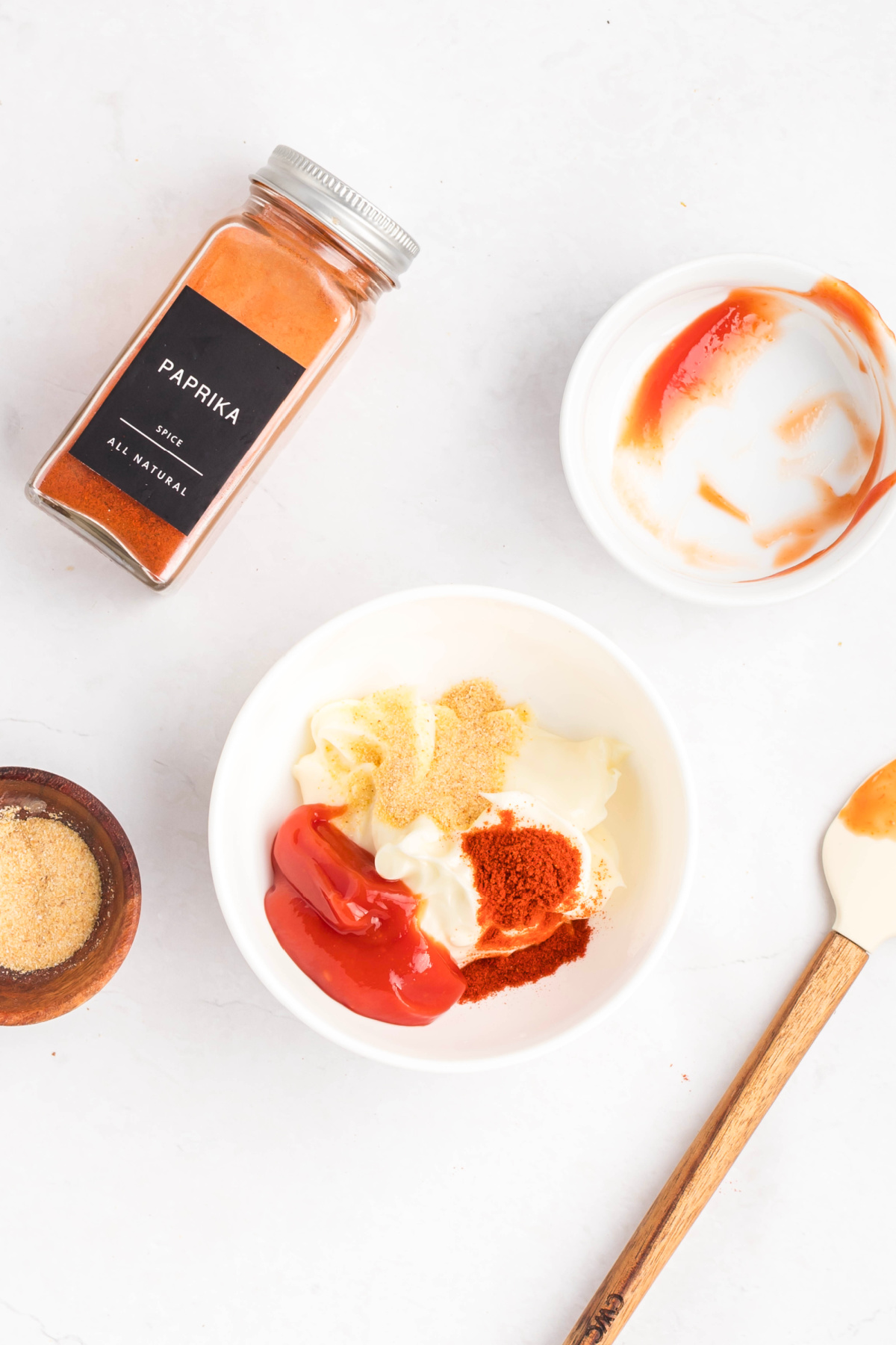 All the ingredients in a small bowl.