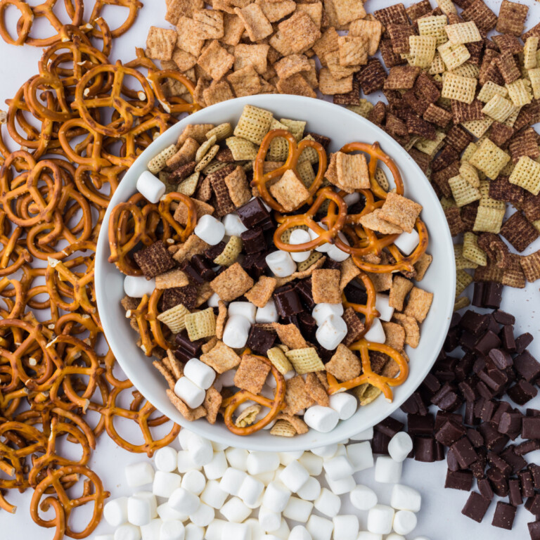 Easy S’mores Trail Mix Recipe (Sweet & Salty Snack!) - Kitchen Divas