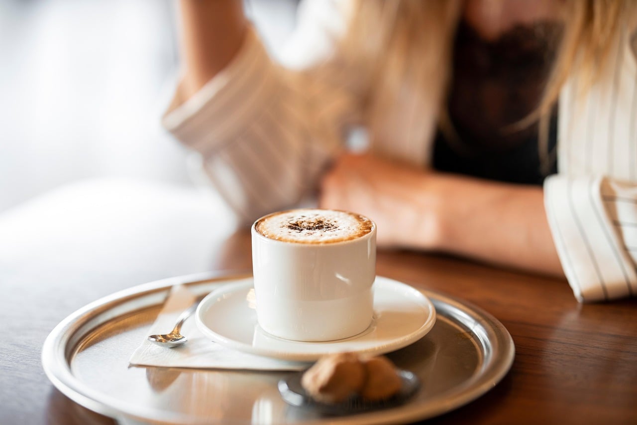 Coffee and breakfast chains