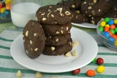 Chocolaty Chocolate Macadamia Nut Cookies