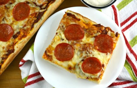 Quick and Easy Homemade Pizza in One Hour