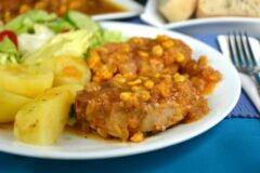 Slow Cooker Barbecue Apple Pork Chops