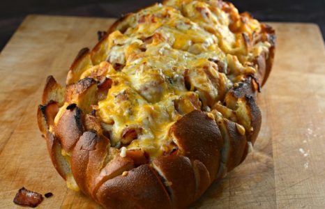 Paulo’s Easy Cheesy Bacon Pull Apart Bread