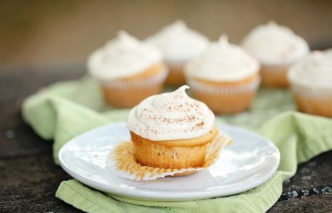 Caramel Apple Cupcakes