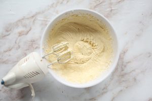 Easy Vanilla Bundt Cake