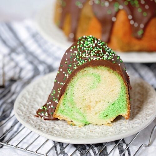 Easy Vanilla Bundt Cake