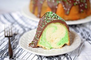 Easy Vanilla Bundt Cake