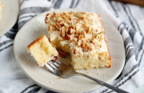 Caramel Pecan Cake