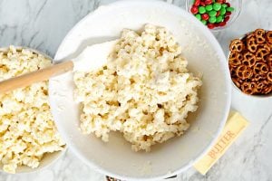 White Chocolate Popcorn